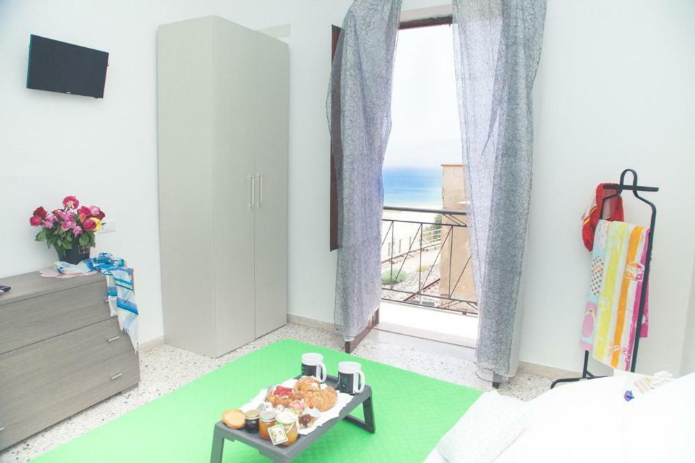 バレストラーテ Orlando Bayview Bed & Breakfast エクステリア 写真