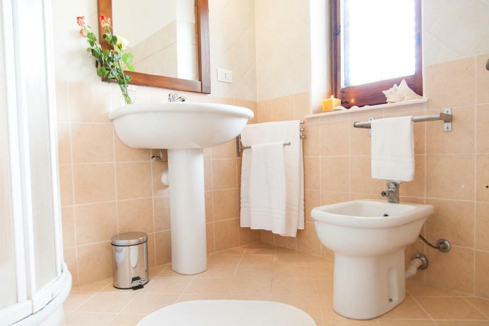バレストラーテ Orlando Bayview Bed & Breakfast エクステリア 写真